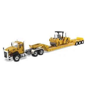 Caterpillar CT660 Day Cab Tractor and XL120 Lowboy Trailer with Ca... - Bild 1 von 8