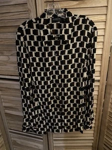 Blusa Liz Claiborne Manga Larga Cuello Seda Abotonada Talla 12 Color Cuadrado - Imagen 1 de 4