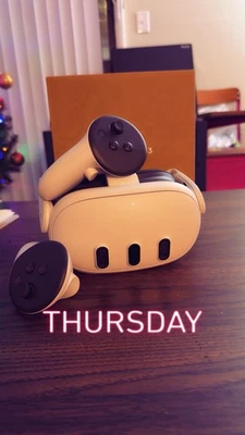 Meta Quest 3/3s Foto 1 de 3