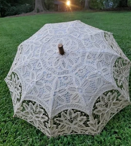 Vtg Ivory Parasol Battenburg Lace China Fabric Umbrella With Tag Wood Handle - Picture 1 of 10