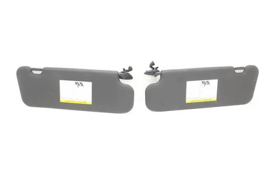 10-19 370Z Roadster Driver Left and Passenger Right Black Sun Visors - Imagem 1 de 4