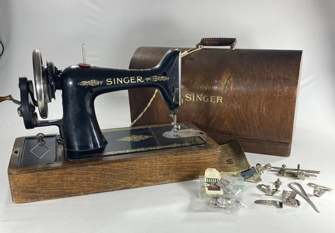 1928 Singer Hand Crank Sewing Machine 99 Bentwood Case, Base, Key + Accessories Cover