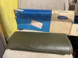 NOS FORD D6FZ-6213106-D 1971-1980 PINTO MERCURY BOBCAT MED GREEN REAR FLOOR MAT - Picture 1 of 5