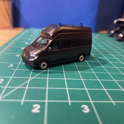 Herpa HO Escala 1:87 Policía Alemana MEK SEK GSG 9 SWAT Volkswagen Van Foto 1 de 4