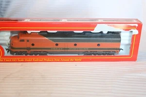 HO Scale IHC, E8A Diesel Locomotive, Great Northern Orange, #1952 HH - Picture 1 of 4