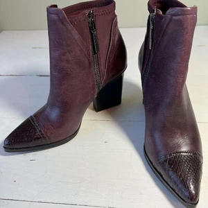 Donald J. Pliner “Vaughn”  Leather & Snakeskin Boots Size 5M - Picture 1 of 10