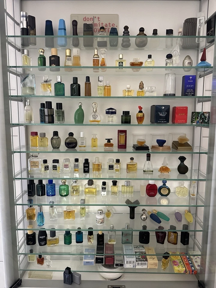 Mini Flacons Komplette Sammlung Seit 1977 - Bild 1 von 4