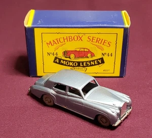 OLD VINTAGE LESNEY MATCHBOX # 44 ROLLS ROYCE SILVER CLOUD - Picture 1 of 2