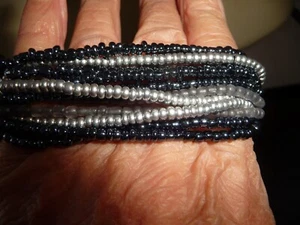 MULTI STRANDS BLACK GRAY SILVER TONE SEED BEADS STRETCH BRACLET #26/14A - Picture 1 of 3