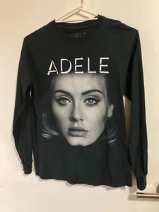 CAMISETA BANDA: CAMISETA GILDAN ADELE MANGA LARGA GIRA DE CONCIERTOS BANDA TALLA PEQUEÑA 2017 - Imagen 1 de 5