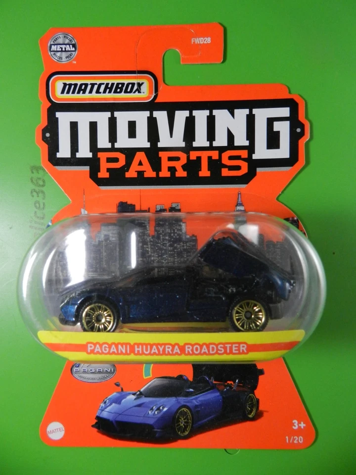 MATCHBOX 2020 - Moving Parts - Pagani Huayra Roadster - 1/20 - New In OVP - Image 1 of 1