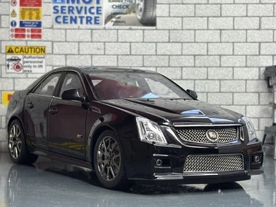 1:18 *BOXED* KYOSHO 2010 CADILLAC CTS-V (Raven Black) LHD MODEL CAR (G002BK)!! - Image 1 of 4