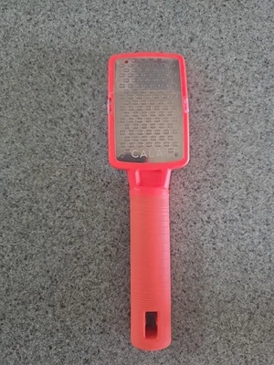 CALA SILKY GLIDE PRO СРЕДСТВО ДЛЯ УДАЛЕНИЯ МОЗОЛЕЙ, КОРАЛЛ. - Изображение 1 из 3