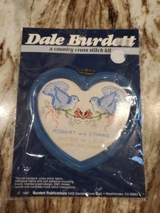 De colección 1987 Dale Burdett Country Punto de Cruz Kit "Muestreador de Boda" CK 625 - Imagen 1 de 3