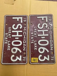 1971 michigan license plate pair FSH-063 - Picture 1 of 1