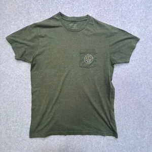 Patagonia T-Shirt Men's Large Green Slim Fit Crew Neck Chest Pocket Outdoor - Picture 1 of 12