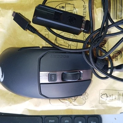ROCCAT Kain 200 AIMO ROC-11-615-BK Gaming Maus Gebraucht/Getestet - Bild 1 von 4