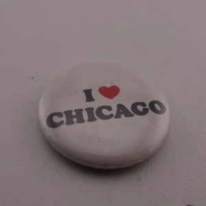 I Love Chicago Pinback Button Round Safety Pin Vintage - Picture 1 of 2