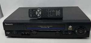 Reproductor VHS Panasonic PV-V4611 VCR con control remoto - Imagen 1 de 11