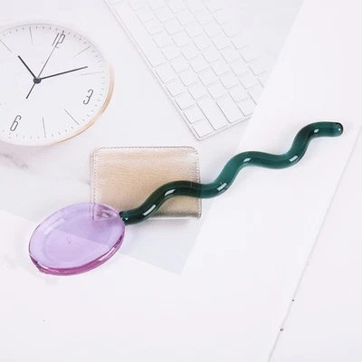 Cuchara ondulada de vidrio, creativa cuchara de postre de vidrio colorido color transparente Foto 1 de 4