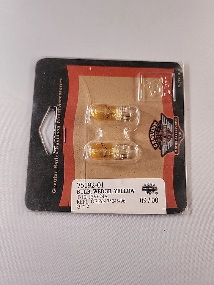 Harley Davidson 黄色楔形灯泡 0.24A T-10 75192-01 NOS 原始设备制造商 Evo 2 包 — 第 1/1 张图片