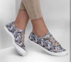 NWT BOBS by Skechers Beach Bingo Swaggie Tail Comfort Bump Toe Sneakers Size 6.5 - Picture 1 of 9