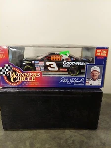 Dale Earnhardt 1996 Winner's Circle 1:24 Die-Cast Car Nascar - Picture 1 of 18