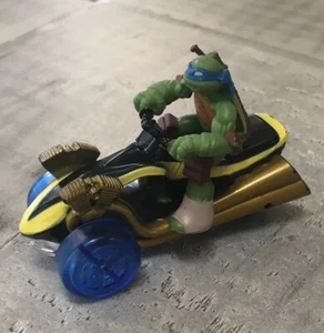 2014 Viacom Teenage Mutant Ninja Turtles TMNT Leonardo 2 3/4" Diecast Car - Picture 1 of 6