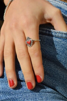 Anello cuore sacro in argento 925  smaltato rosso regolabile - Immagine 1 di 4