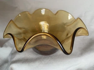 Bowl Amber Glass Hand Blown Ruffle Edge - Vintage EUC - Picture 1 of 6