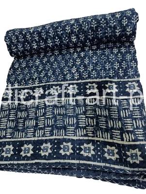 Colcha Kantha de algodón índigo azul india hecha a mano con estampado de bloques tamaño king Foto 1 de 4