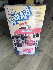 Vintage Kool Aid Ständer Kinder Limonade Saft Tee Stahl Baldachin Spielset ungeöffnet - Bild 1 von 10