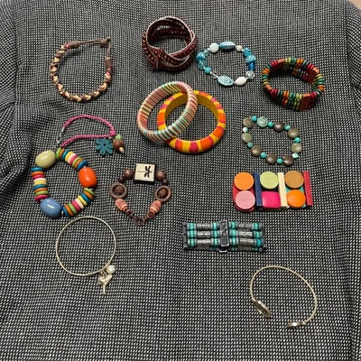 Brazalete y brazalete trenzado con cuentas de madera de 14 piezas para hombre y mujer Foto 1 de 4