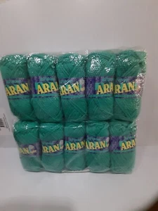 10 x Vintage Patons Aran 8 Ply 50 Gram Balls. Pure New Wool Pretty Green . - Picture 1 of 5