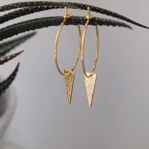 Gold Spike Hoop Earrings - Dainty Textured Triangle Dagger Charm Drops - Picture 1 of 4