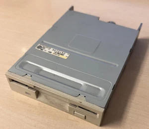 TEAC FD-235HF 1.44MB 3.5" Internal Floppy Disk Drive (Unknown Condition) - Afbeelding 1 van 4
