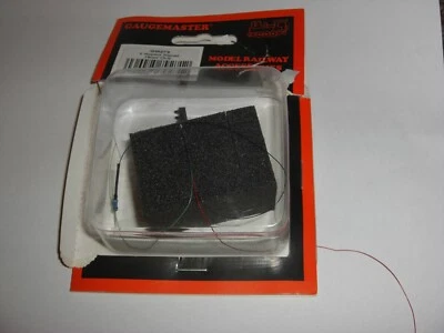 OO SCALE GAUGEMASTER 2 ASPECT DISTANT SIGNAL HEAD   UNUSED  - Image 1 of 2