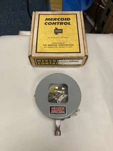 Mercoid Control,DA-31-3-4,Pressure Switches - Picture 1 of 4