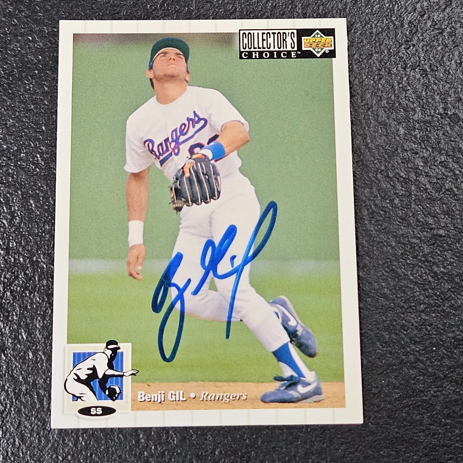 Benji Gil 1994 Upper Deck Collector's Choice #108 IP Signed Card Auto Rangers