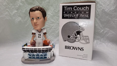 TIM COUCH 2002 McDonald's Bobblehead Cleveland Browns NFL Collectible with Box Cover