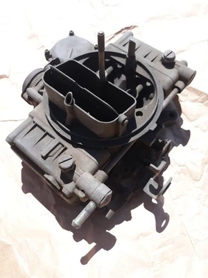 Carburador Corvette Holley agosto 1964 Foto 1 de 4