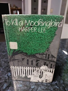 Vintage TO KILL A MOCKINGBIRD HARDCOVER BOOK / Harper Lee / RARE COVER / 1989 - Picture 1 of 6
