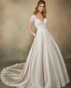 Mori Lee Reina Wedding dress Size 10 NWT!! SKU68767 - Picture 1 of 10