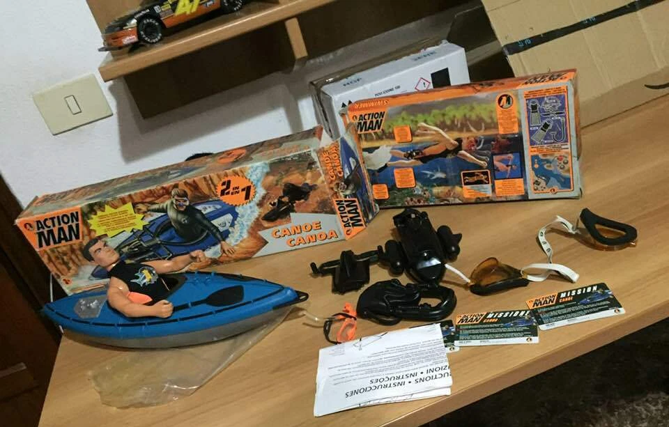 lotto Action man boxati gioco giocattoli hasbro action figure canoa e nuotatore - Immagine 1 di 1
