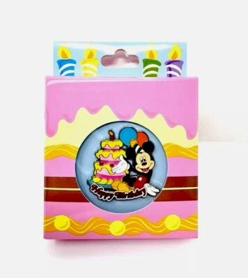 Prendedor Feliz Cumpleaños Pastel Mickey Mouse Parques Disney En Caja Presentación NUEVO Foto 1 de 3