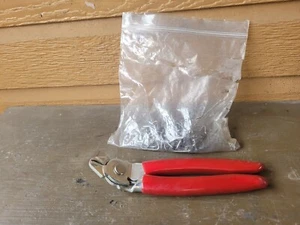 Hog Ring Pliers with staples - Bild 1 von 5