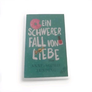 Ein schwerer Fall von Liebe Roman Anne-Sophie Lunding dtv - Bild 1 von 2