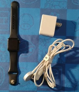 Apple Series 3 Watch,38mm, Space Gray Aluminum Tested & Working  - Picture 1 of 6