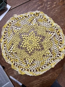 16 Zoll handgefertigtes Deckchen zitronengelbe Spitze Home Tischdeko Stern Mitte - Bild 1 von 2