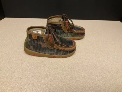 Toddler Girls Twisted X Shiny Leopard Chukka Boots. Size 7C. Great Condition!!! - Image 1 of 4